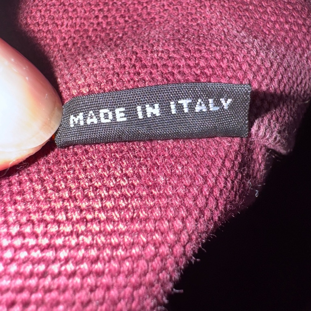 Authentic Prada Canapa - Picture 9 of 16